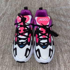 Nike Women’s 4.5Y Air Max 200